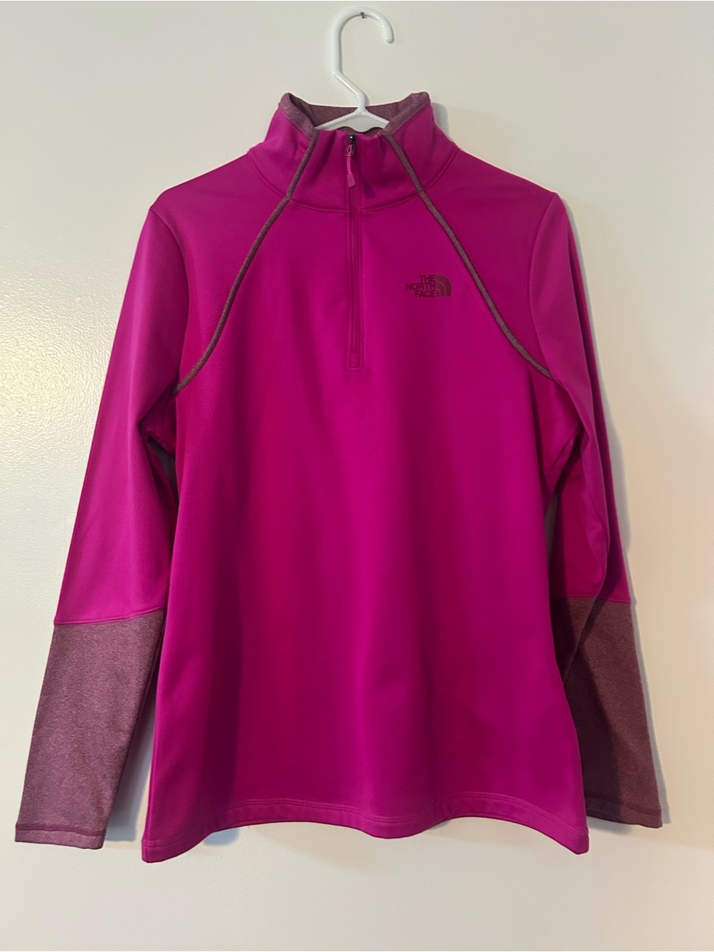 The North Face Women's Magenta Half-Zip Pullover